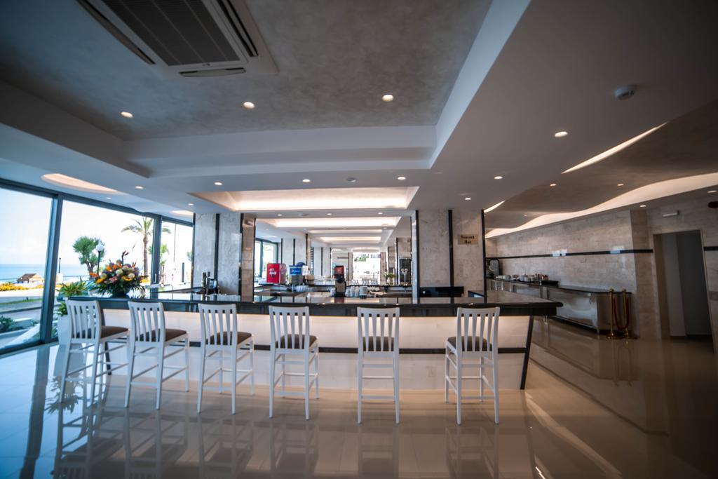 Rhodos Beach Hotel Bagian luar foto
